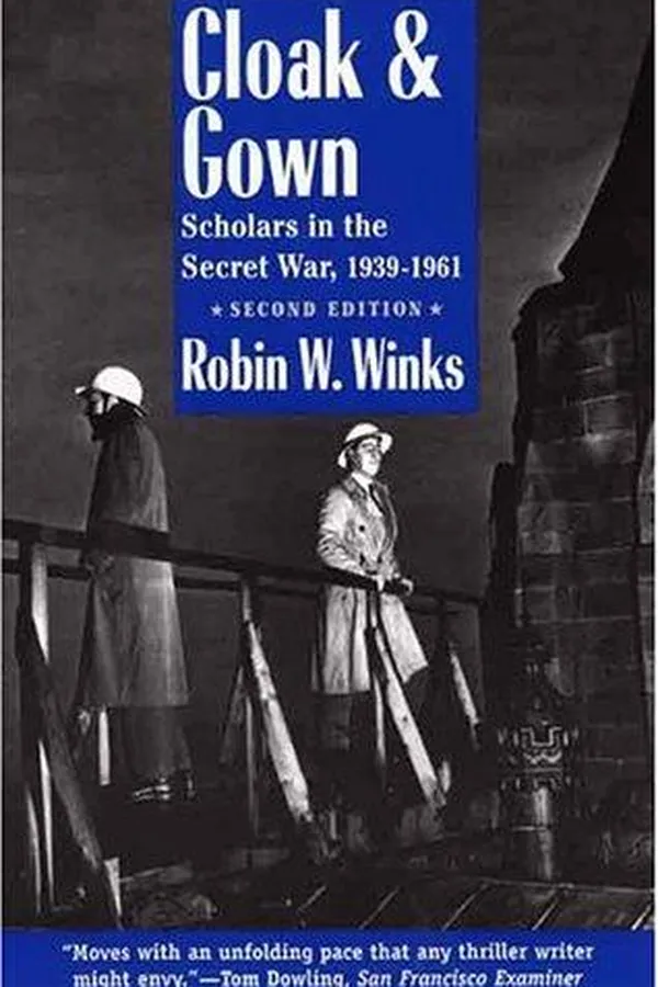 Capa de Cloak & gown
