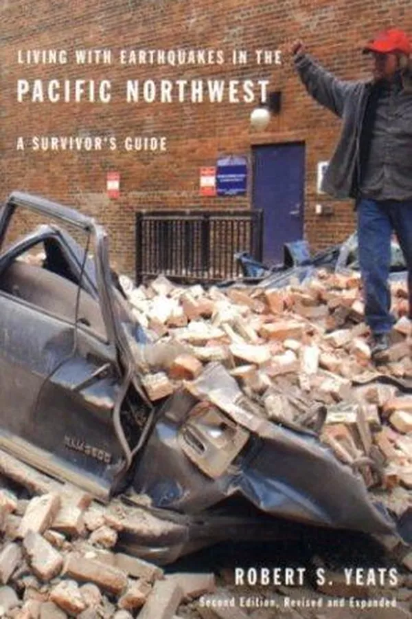 Capa de Living with earthquakes in the Pacific Northwest