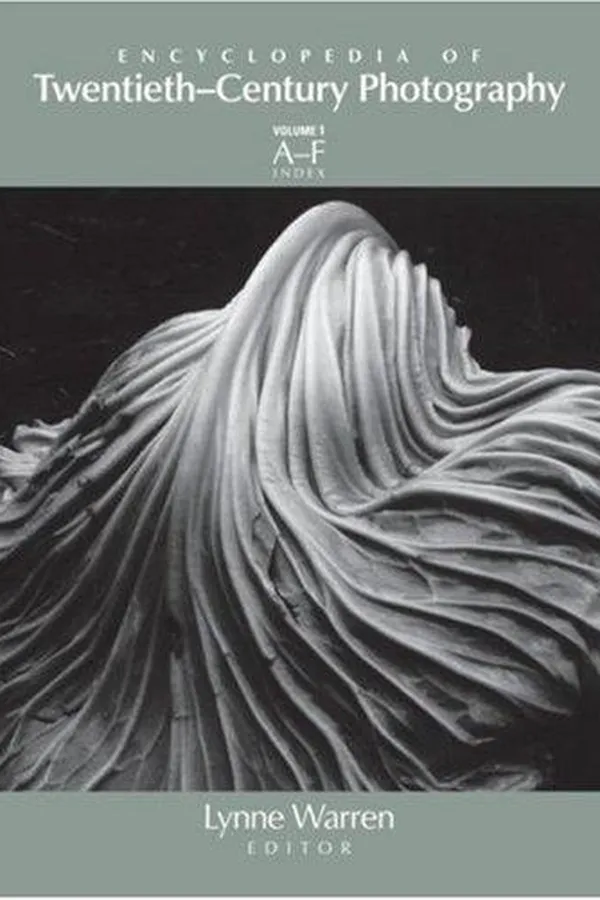 Capa de Encyclopedia of twentieth-century photography