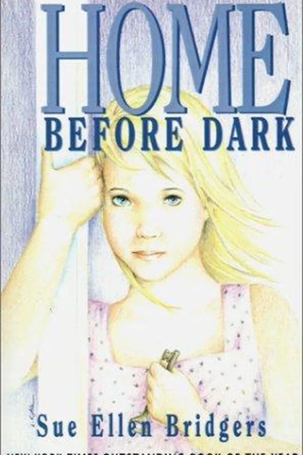 Capa de Home Before Dark