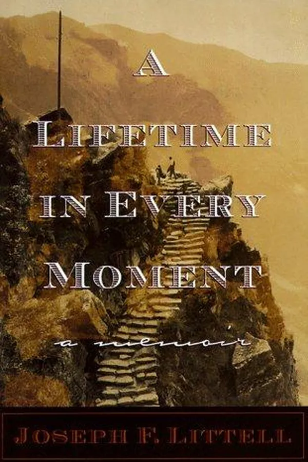 Capa de A lifetime in every moment