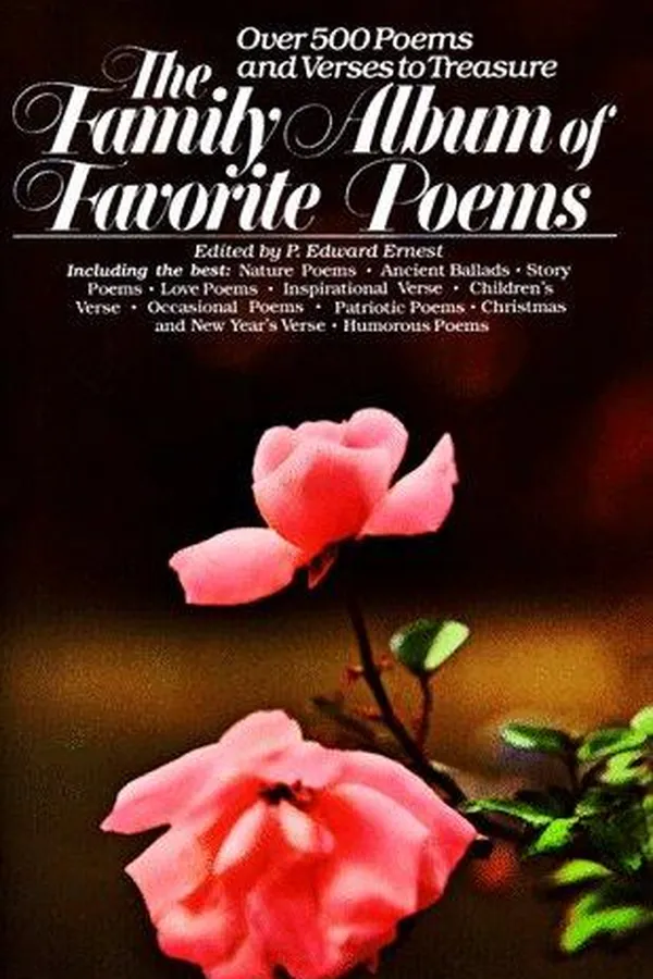 Capa de The Family album of favorite poems