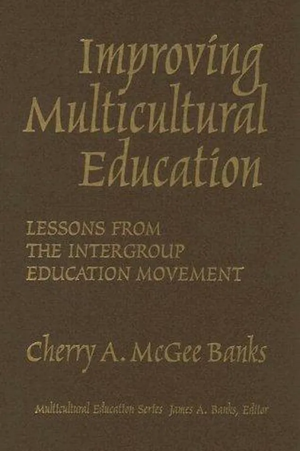 Capa de Improving Multicultural Education