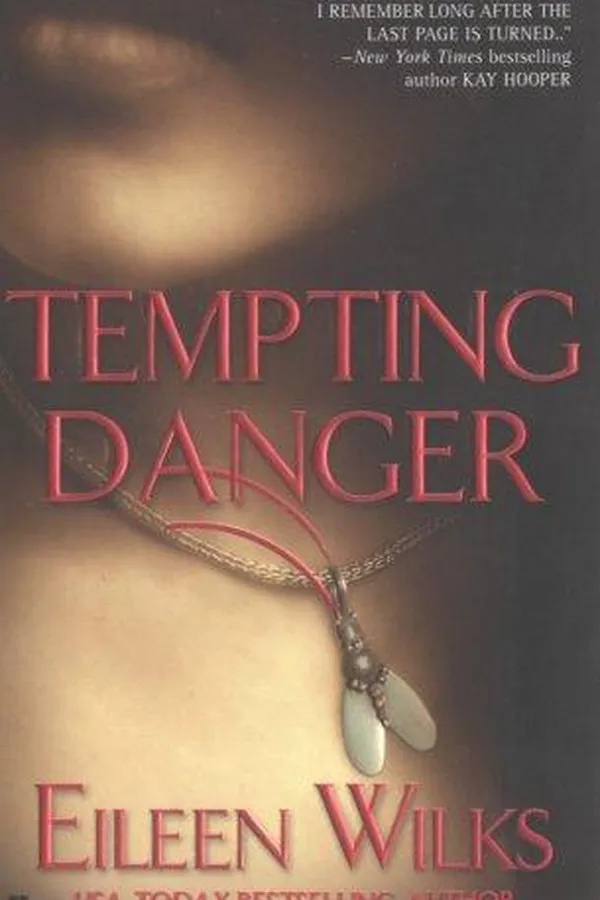 Capa de Tempting danger (World of the Lupi # 1)