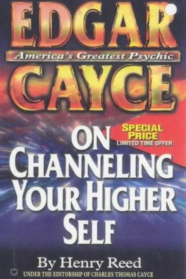 Capa de Edgar Cayce on channeling your higher self