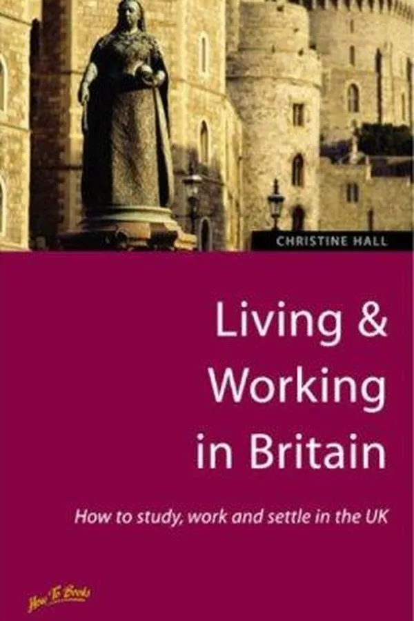Capa de Living & Working in Britain