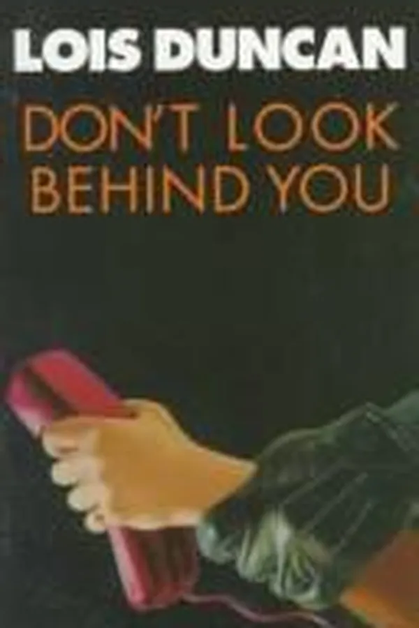 Capa de Don't look behind you