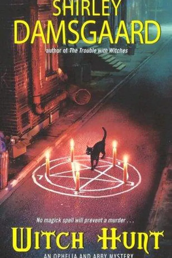 Capa de Witch Hunt (Ophelia & Abby, Book 4)