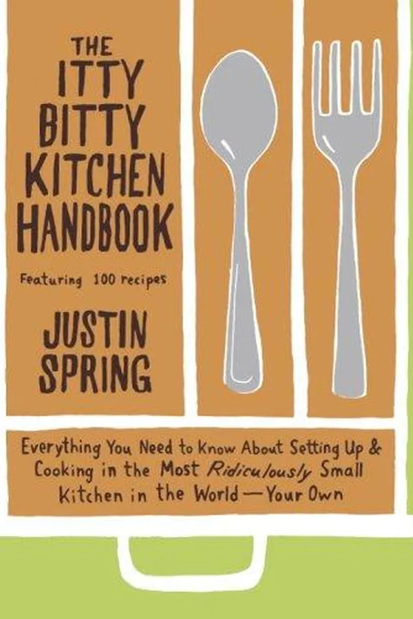 Capa de The itty bitty kitchen handbook
