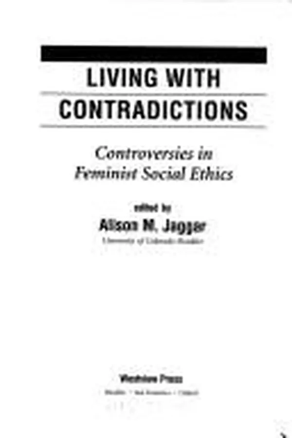 Capa de Living with contradictions