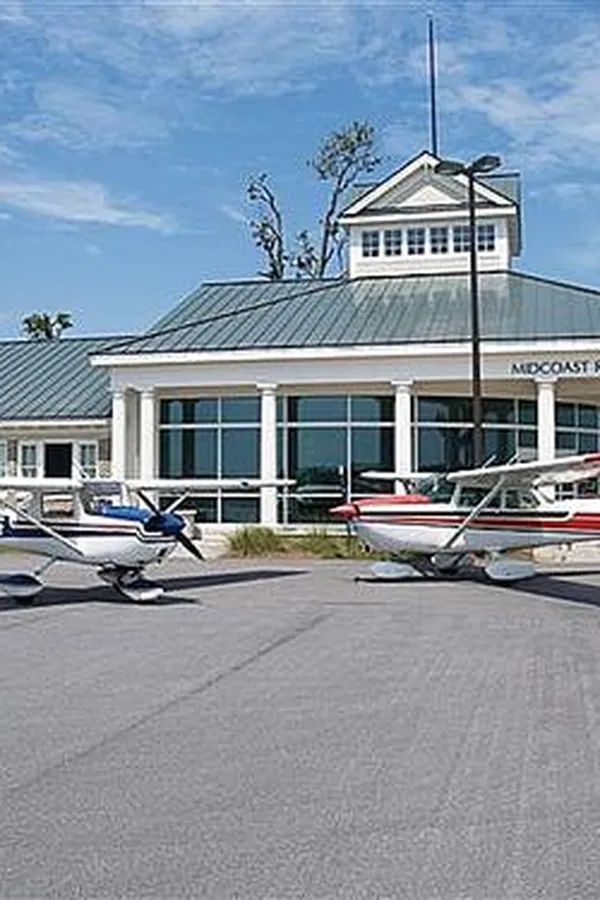Capa de Aircraft ground service guide
