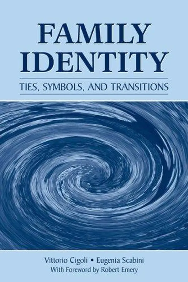 Capa de The family identity