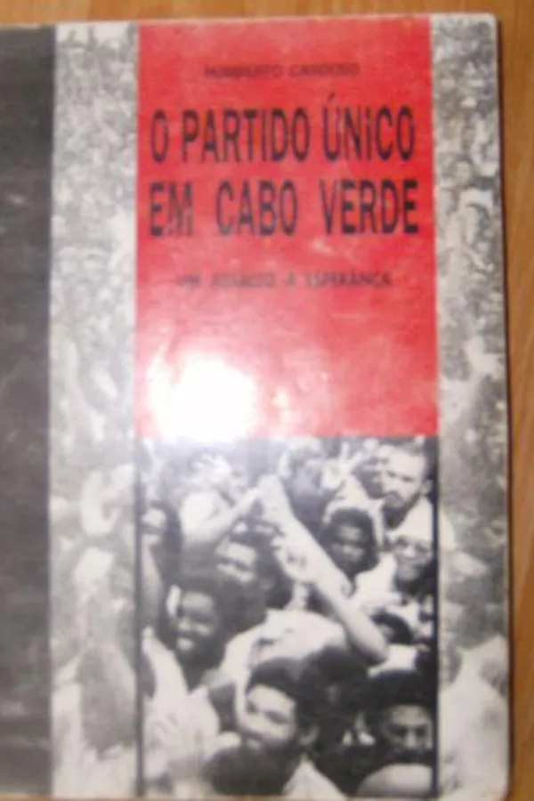 Capa de O partido único em Cabo Verde