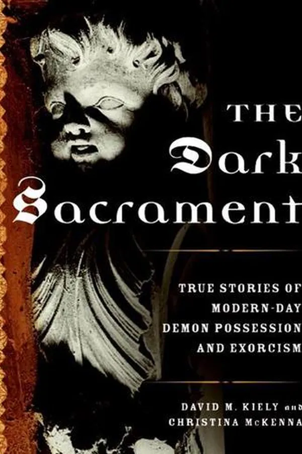 Capa de The dark sacrament