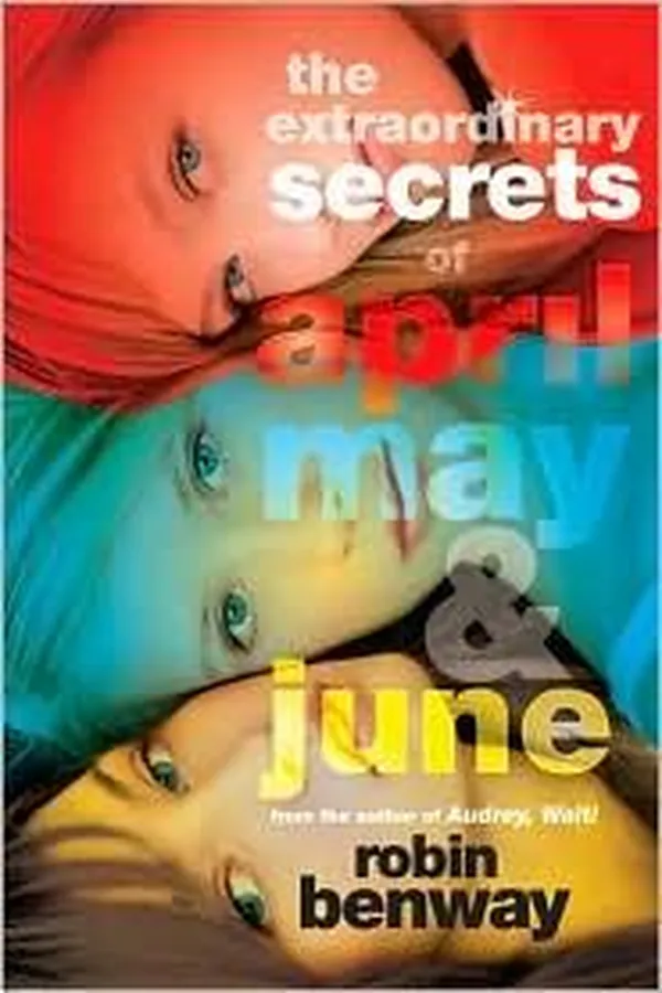 Capa de The Extraordinary Secrets of April, May, and June