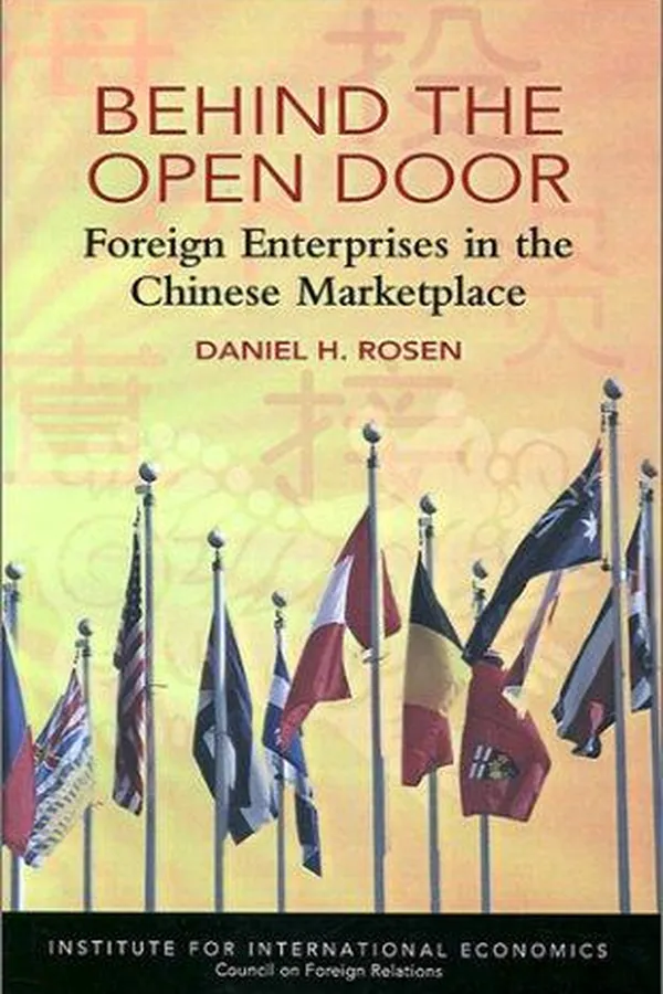 Capa de Behind the open door