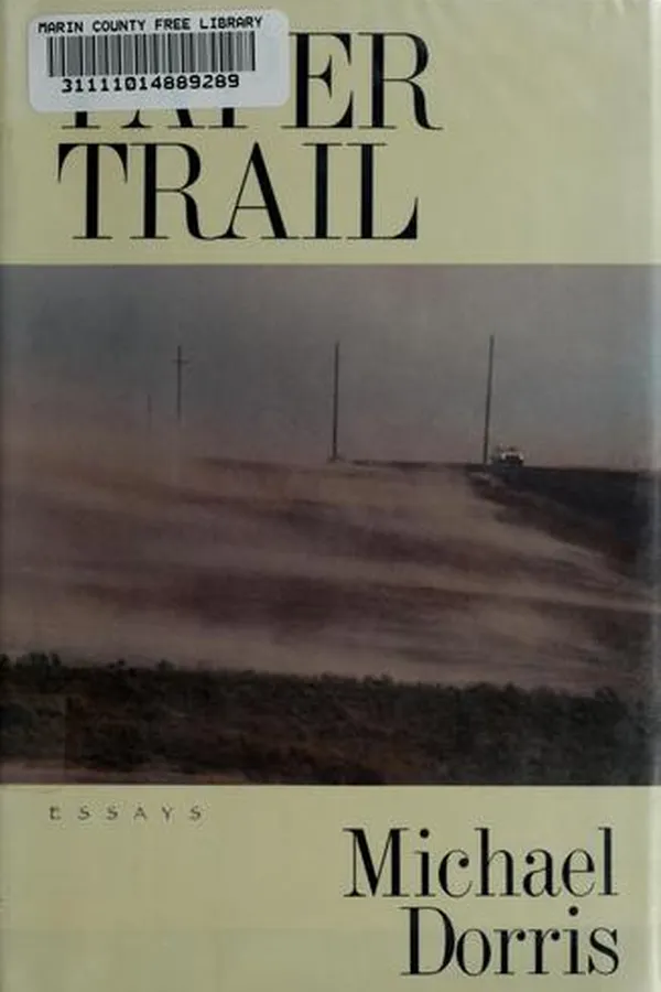 Capa de Paper trail