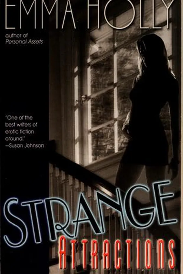 Capa de Strange attractions