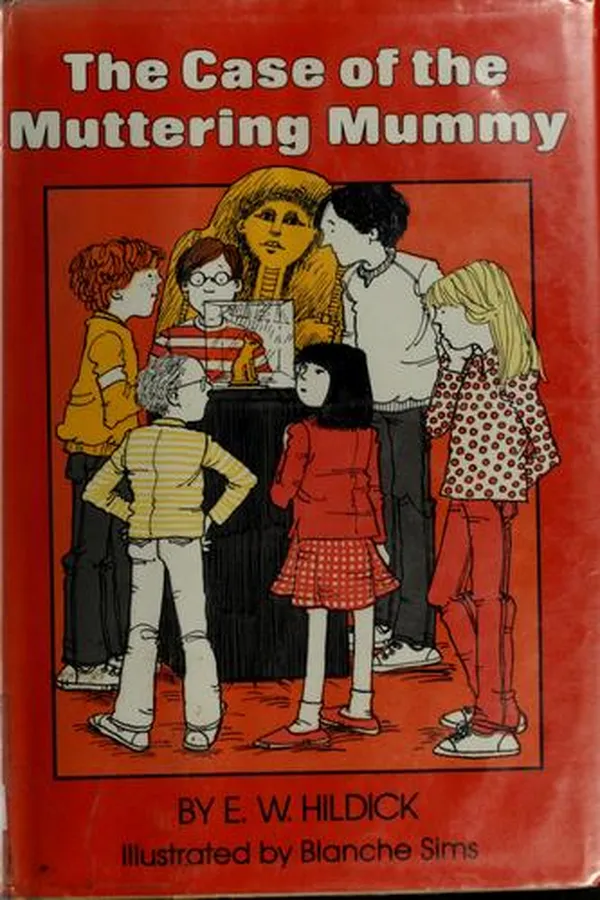 Capa de The case of the muttering mummy