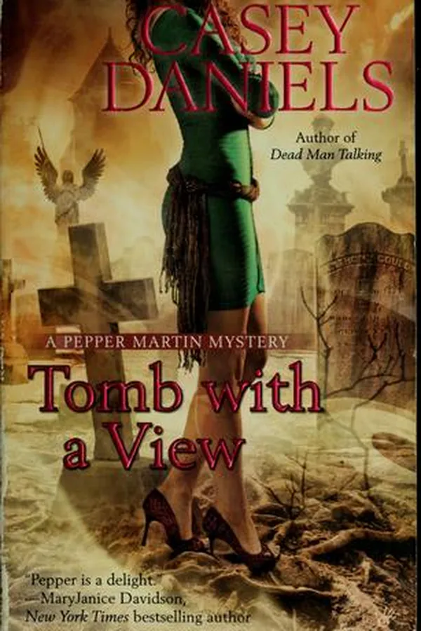Capa de Tomb with a view