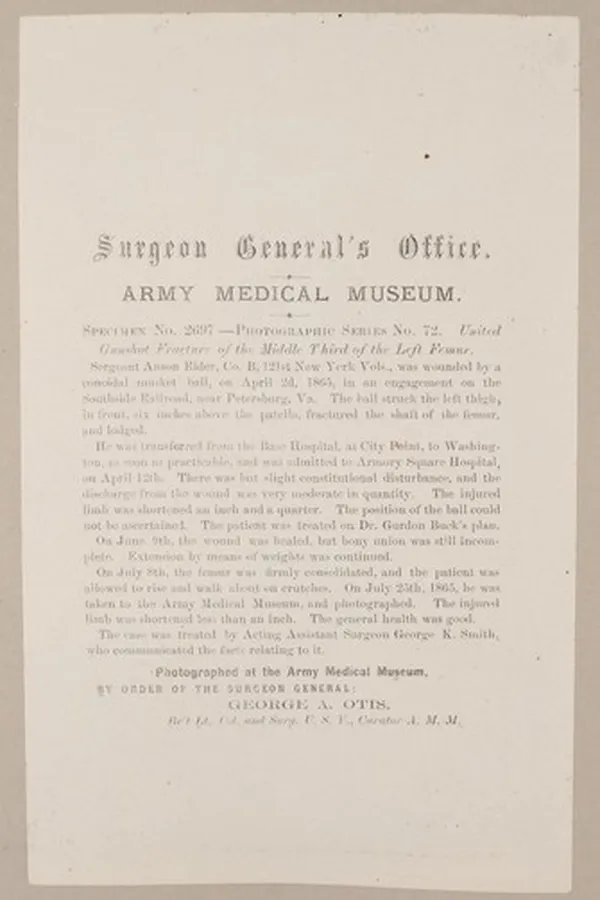 Capa de Photographs of surgical cases and specimens