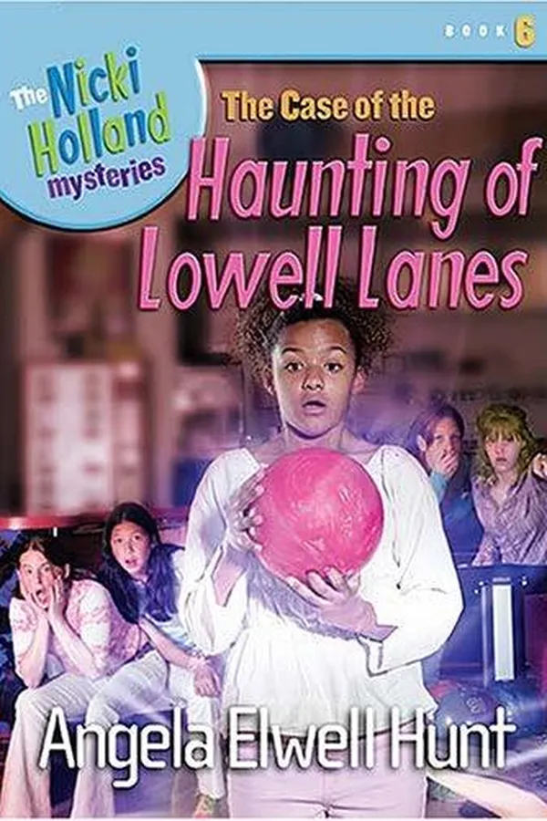Capa de The Case of the Haunting of Lowell Lanes