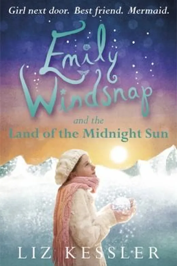 Capa de Emily Windsnap and the Land of the Midnight Sun (Emily Windsnap #5)