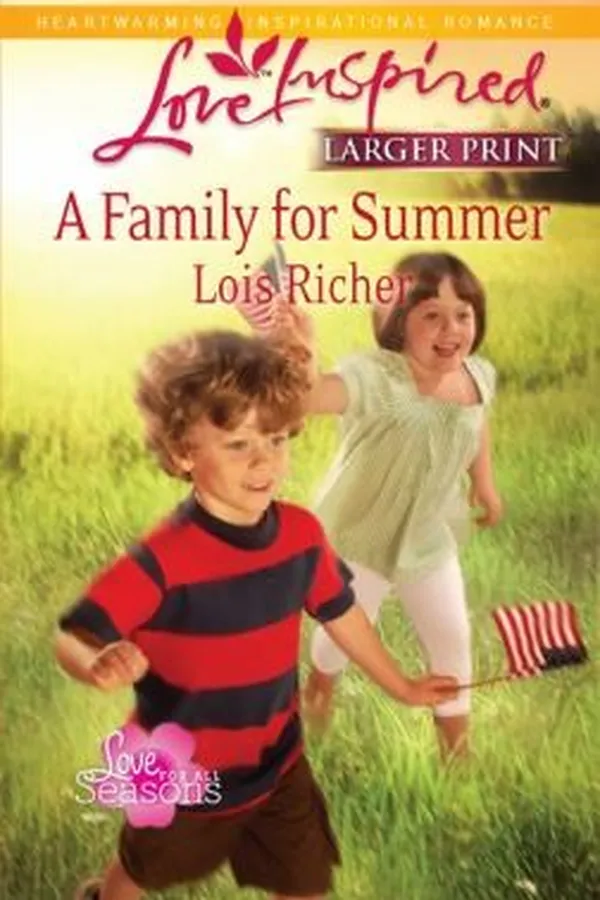 Capa de A Family for Summer                            Love Inspired Larger Print