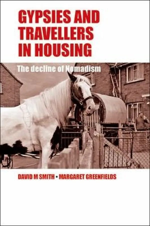 Capa de Gypsies And Travellers In Housing The Decline Of Nomadism