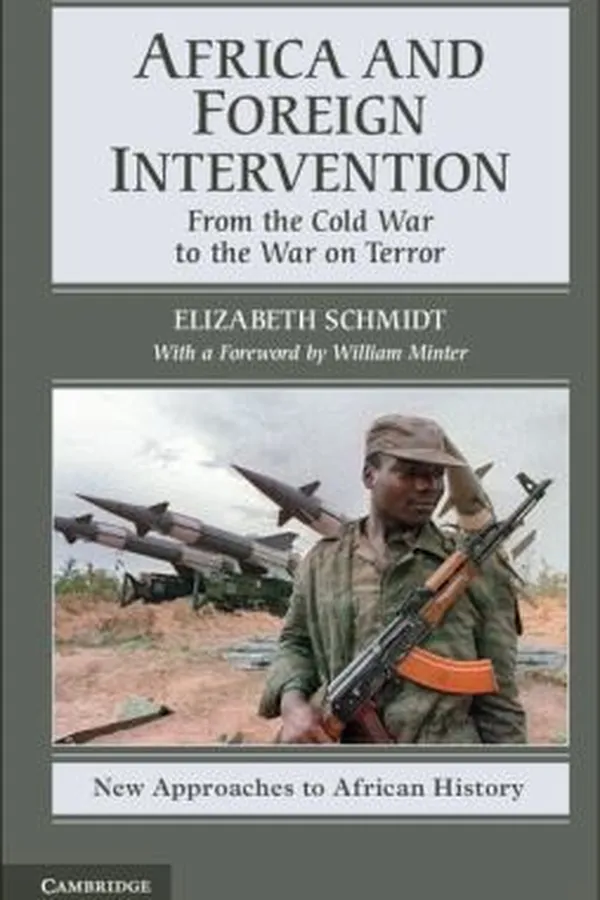 Capa de Foreign Intervention in Africa
            
                New Approaches to African History