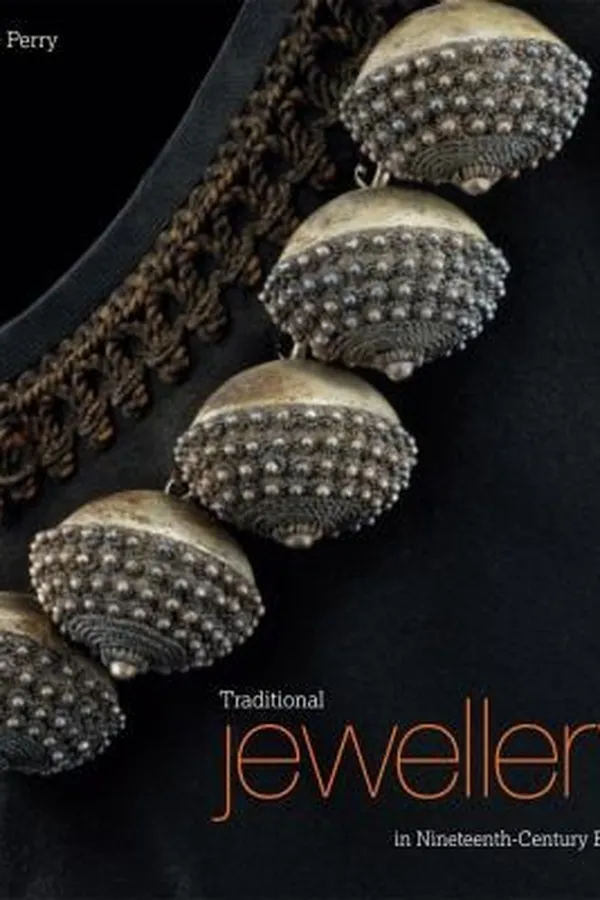 Capa de Traditional Jewellery In Nineteenthcentury Europe