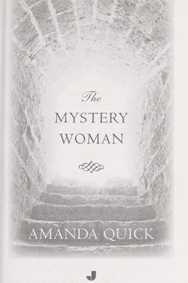 Capa de The mystery woman