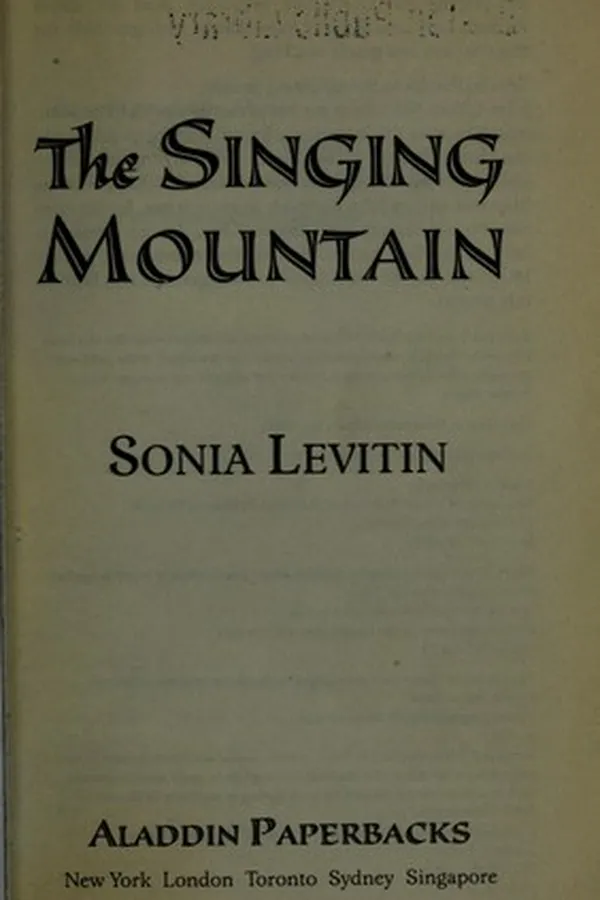 Capa de The Singing mountain