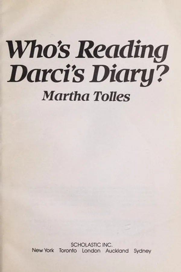Cover of Who's reading darci's diary?