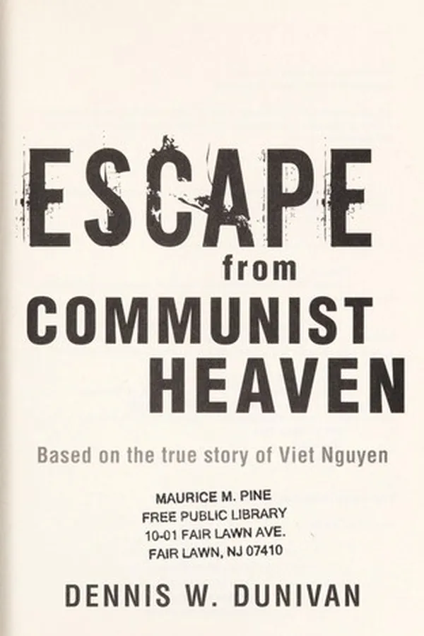 Capa de Escape from communist heaven