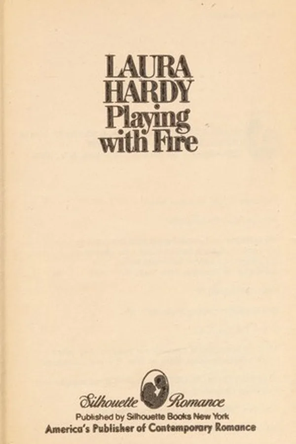 Capa de Playing with Fire