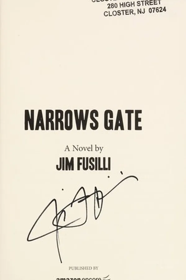 Capa de Narrows Gate