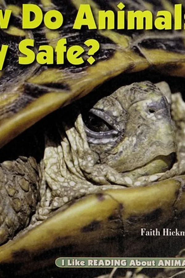 Capa de How do animals stay safe?