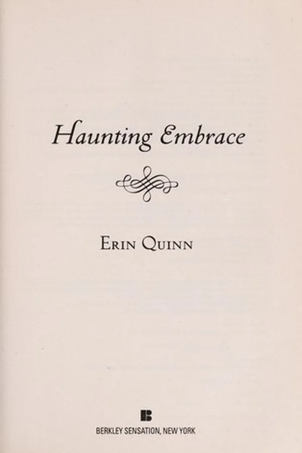 Capa de Haunting Embrace