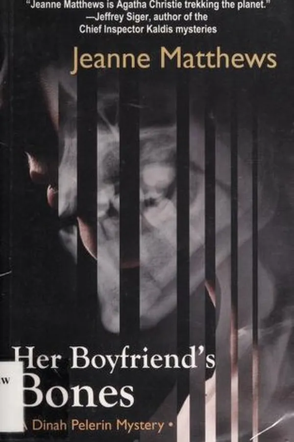 Capa de Her boyfriend's bones