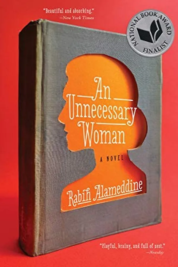 Capa de An Unnecessary Woman: A Novel
