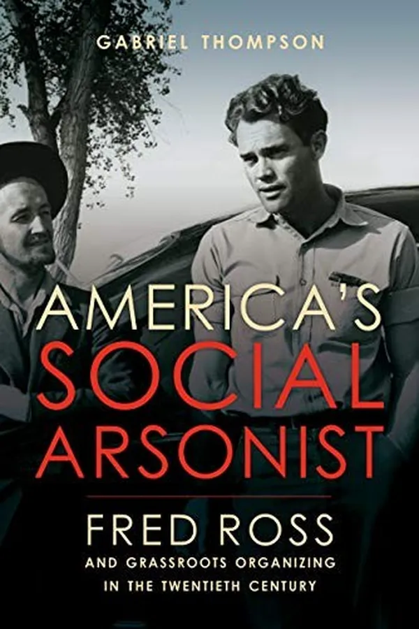 Capa de America's social arsonist