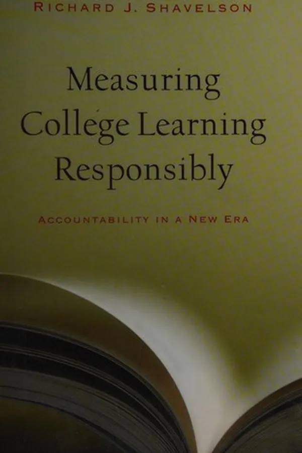 Capa de Measuring college learning responsibly