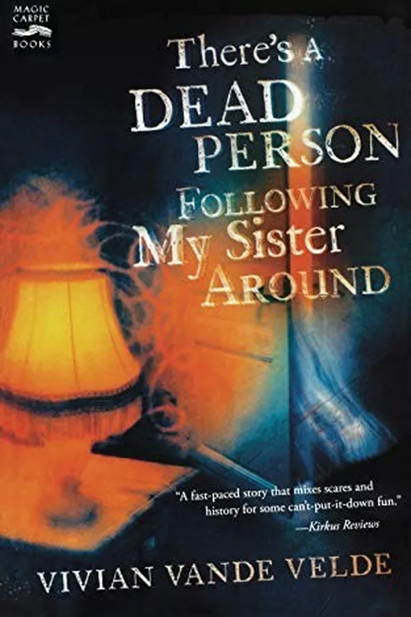 Capa de Theres Dead Person Following My Sister Around Pa