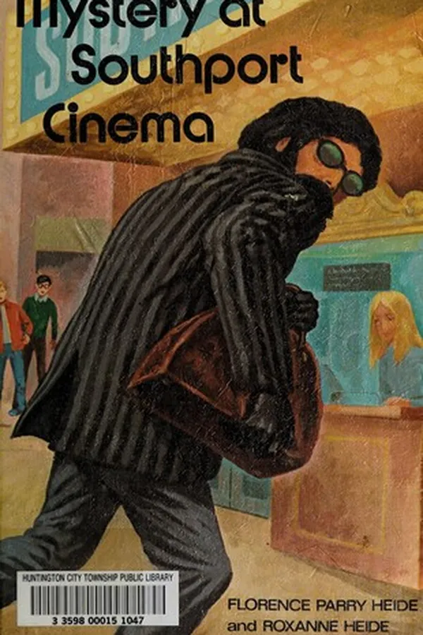 Capa de Mystery at Southport cinema