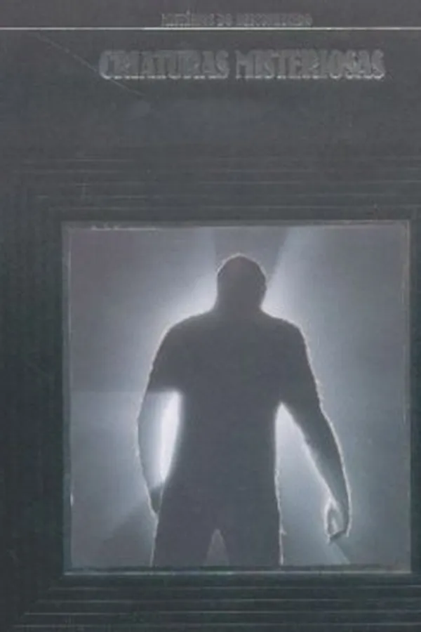Capa de Criaturas Misteriosas