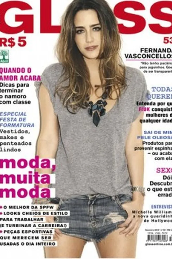 Capa de Gloss 53