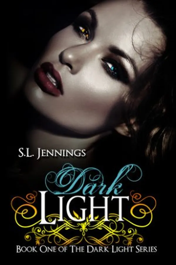 Capa de Dark Light