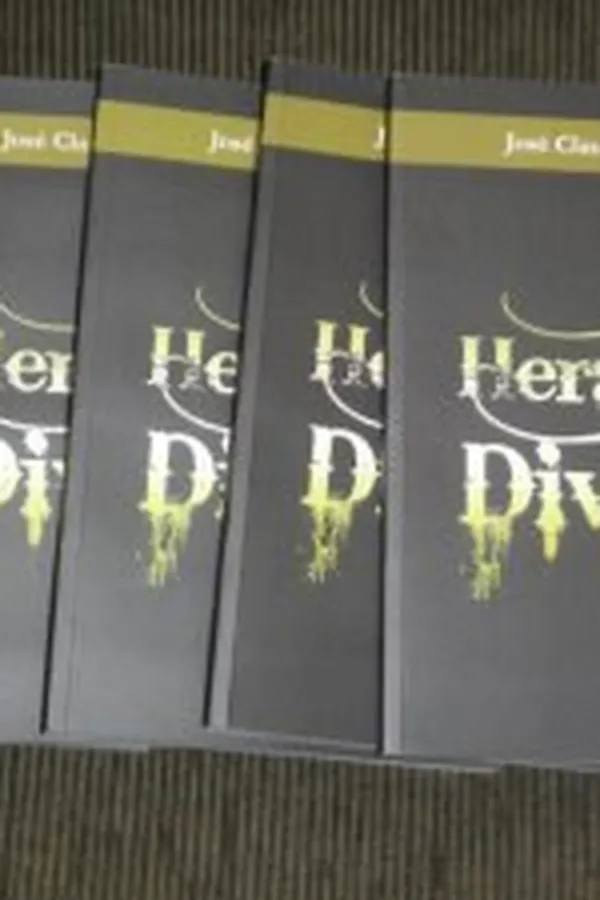 Capa de Herança Divina
