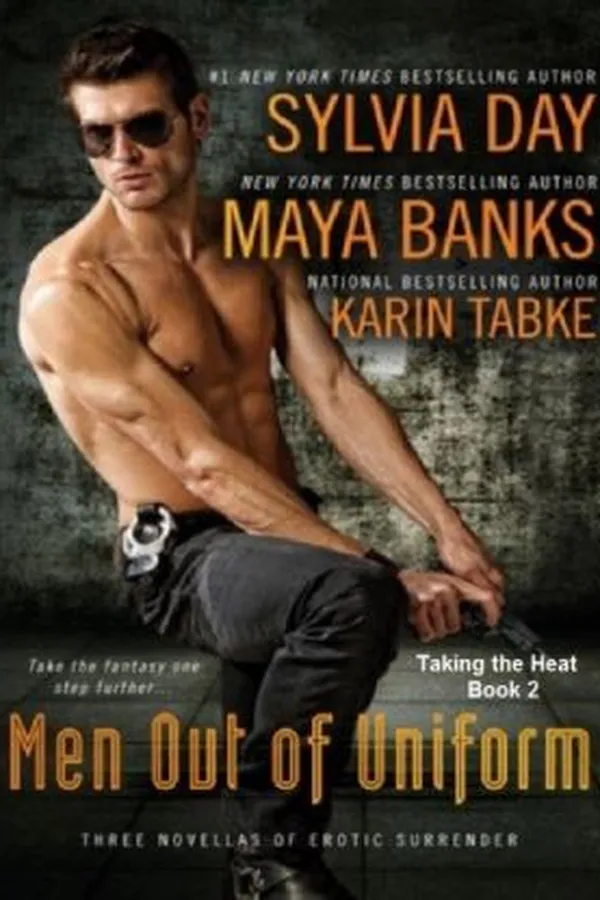 Capa de Men Out of Uniform - Taking the Heat